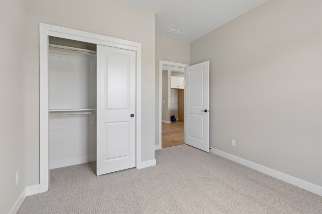 20-web-or-mls-9882 - 11406 N 161st Ave_015