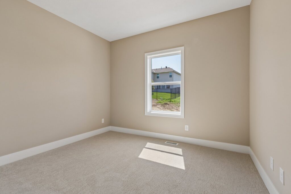 22-web-or-mls-12705 Glenn St_022