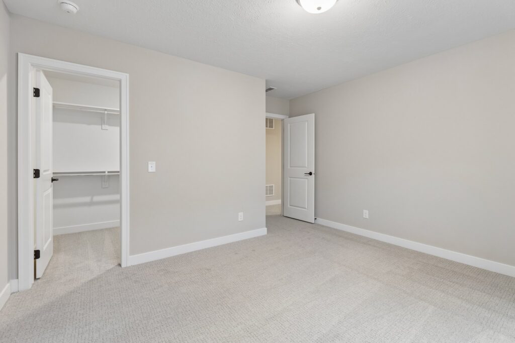 22-web-or-mls-9882 - 11406 N 161st Ave_017