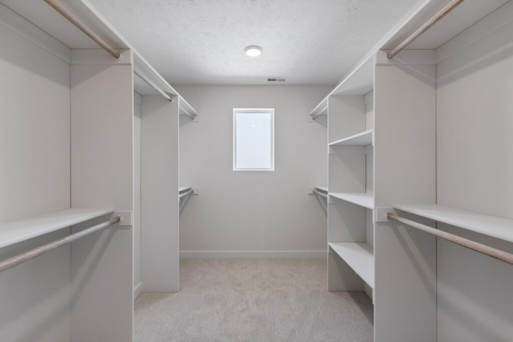23-web-or-mls-9698 - 12603 Carpenter St_023