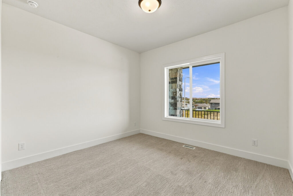 24-print-11010 N 161st St-24