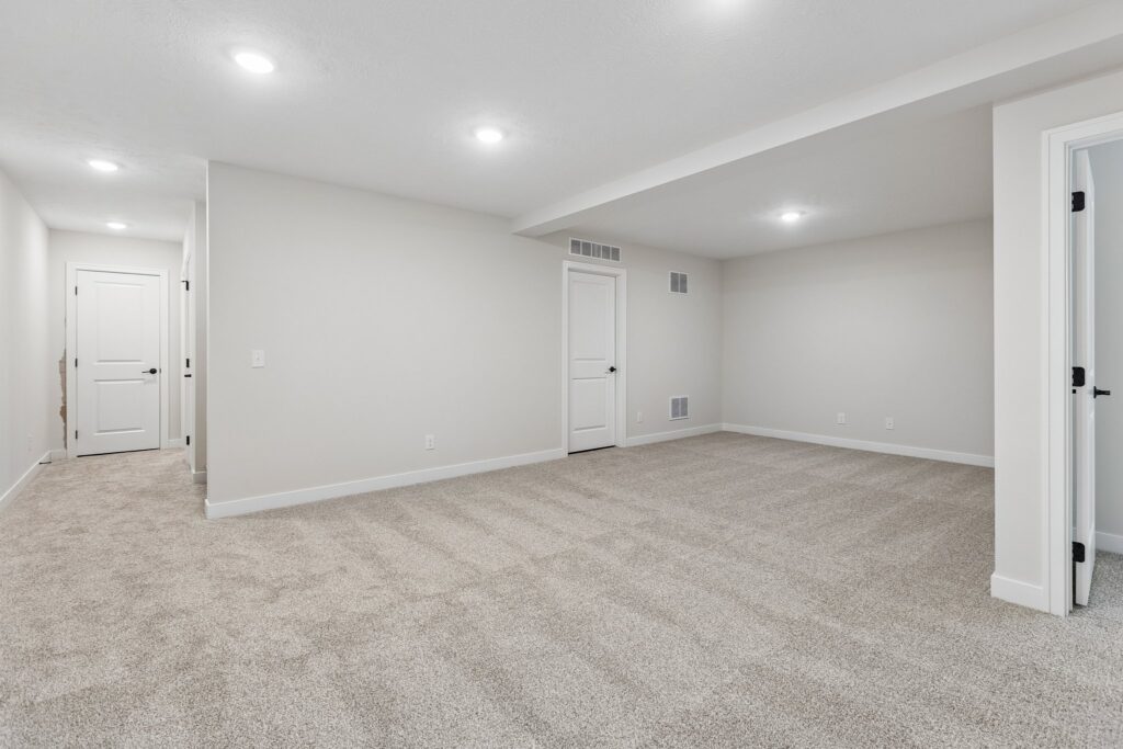 26-web-or-mls-11402 N 161st Ave_026