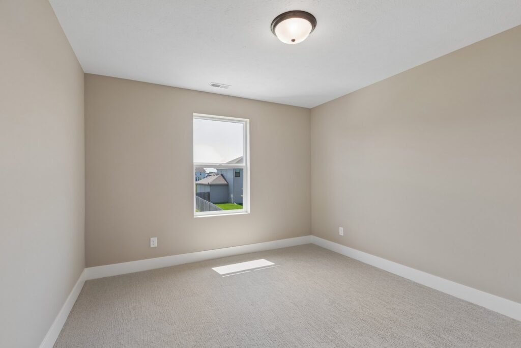 27-web-or-mls-12705 Glenn St_027