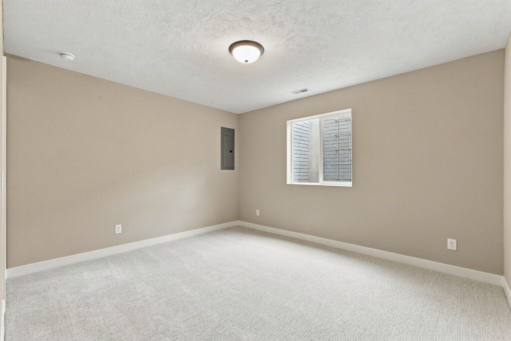 27-web-or-mls-16013 Isabella St-27