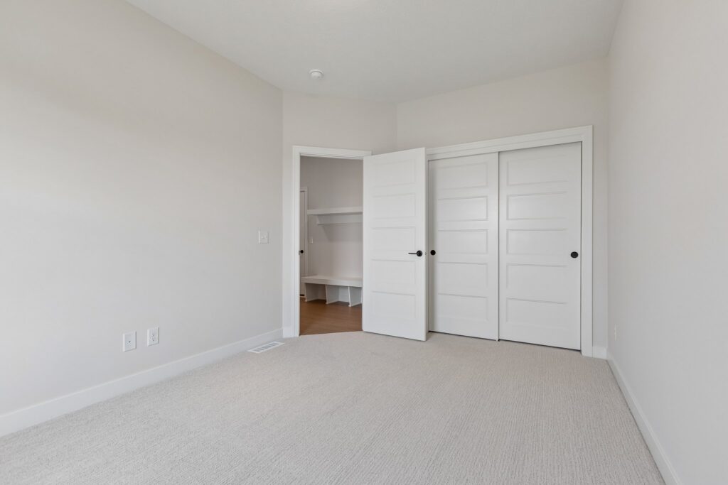 27-web-or-mls-9698 - 12603 Carpenter St_027