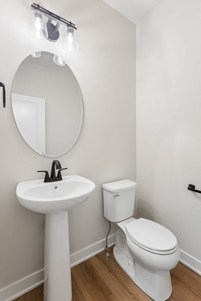 28-web-or-mls-11402 N 161st Ave_028