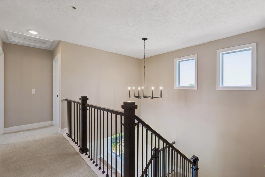 31-web-or-mls-12705 Glenn St_031