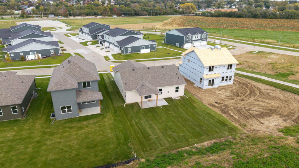 32-web-or-mls-16013 Isabella St-32