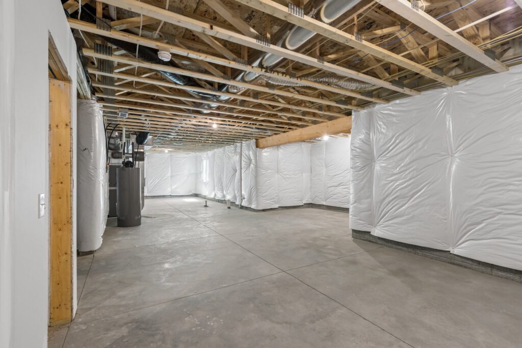 33-web-or-mls-12705 Glenn St_033