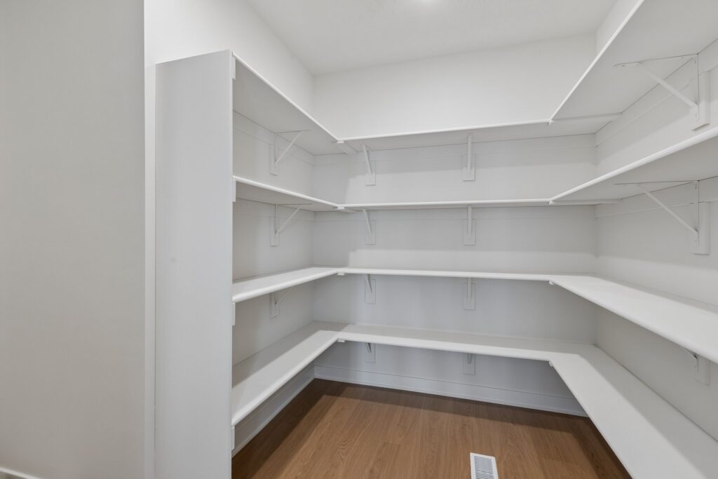 36-web-or-mls-9698 - 12603 Carpenter St_036