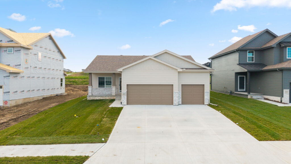 4-web-or-mls-16013 Isabella St-04