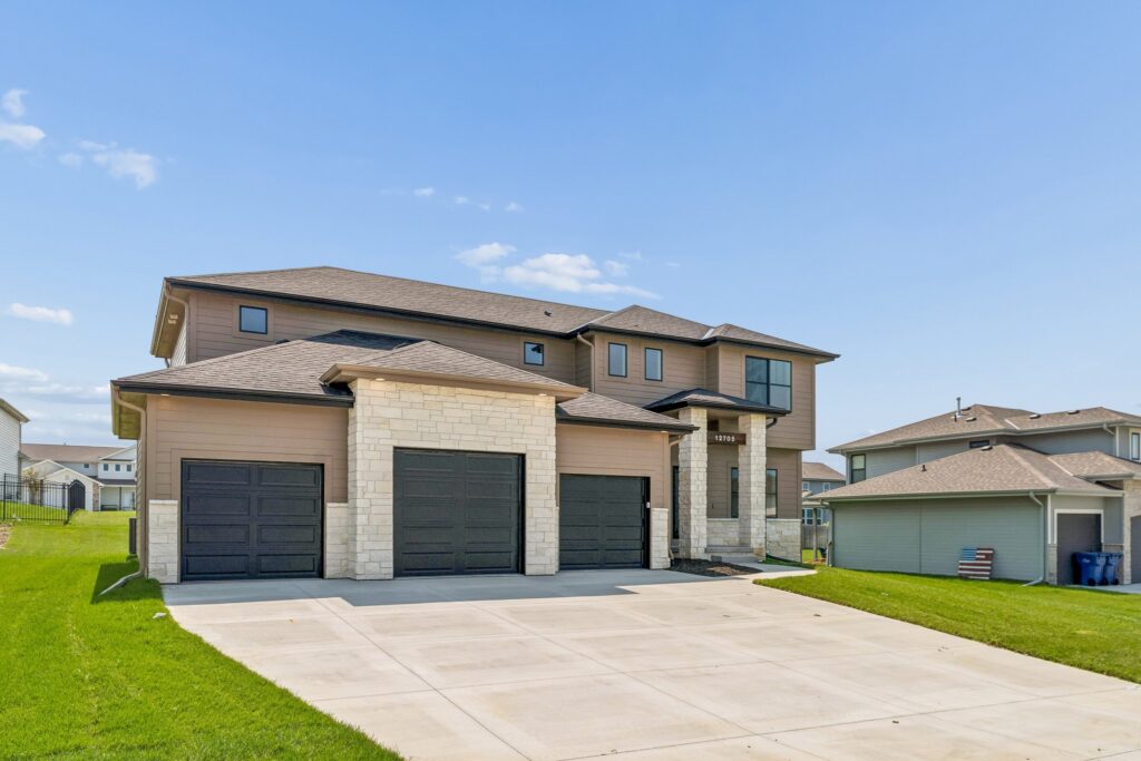 4-web-or-mls-9696 - 12705 Glenn St_004