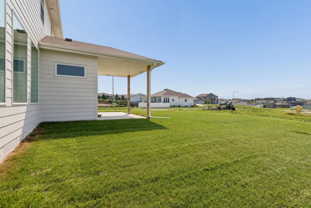 41-web-or-mls-9698 - 12603 Carpenter St_041