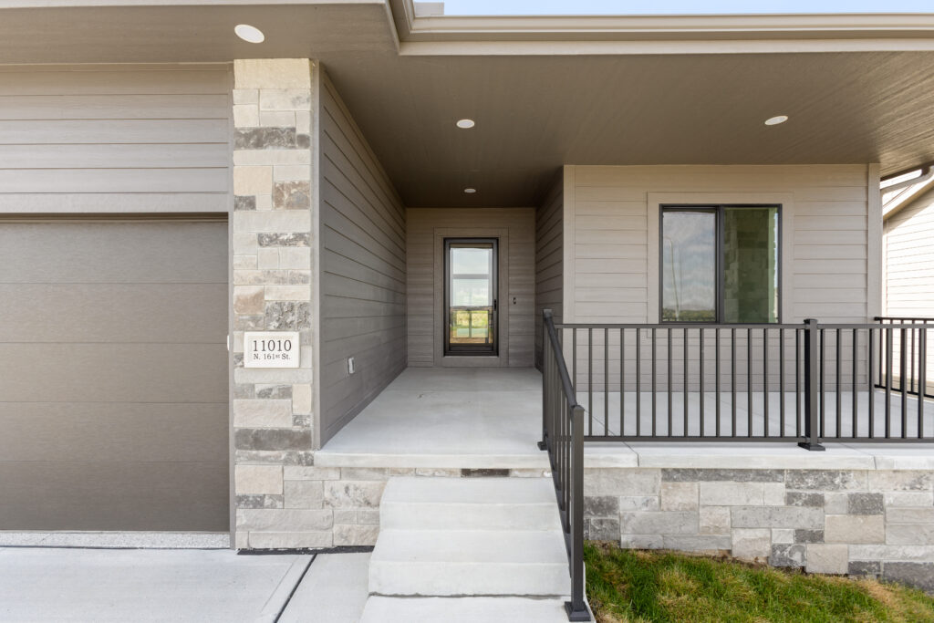 5-print-11010 N 161st St-05
