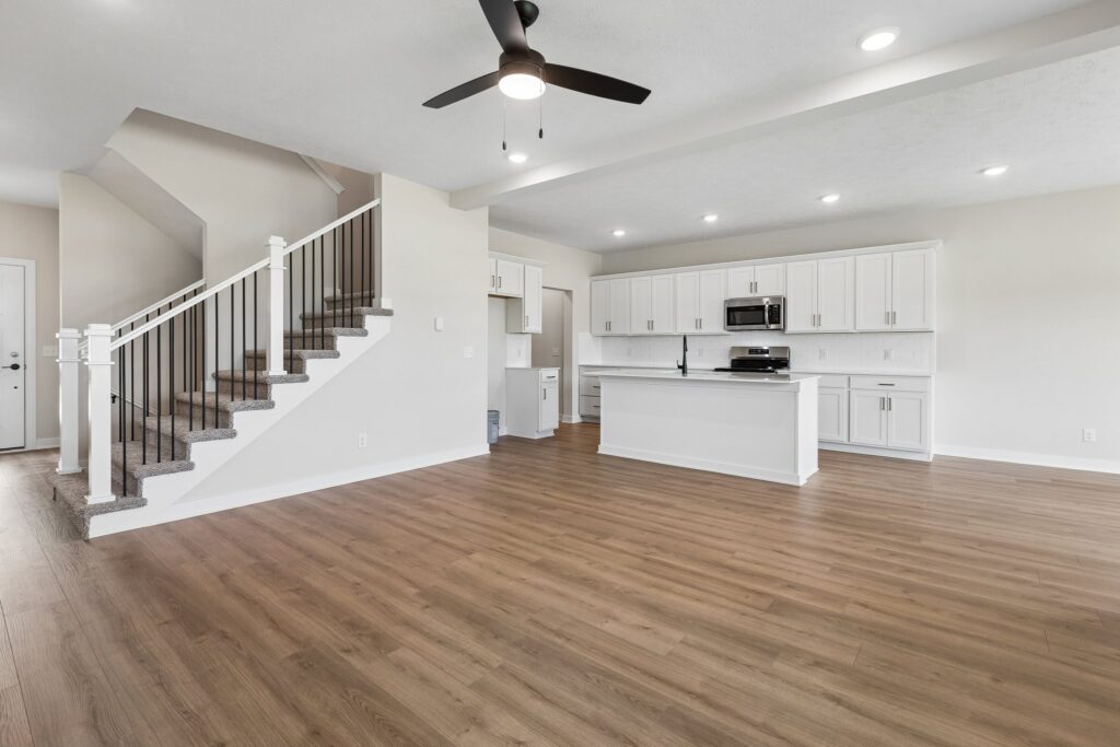 5-web-or-mls-11402 N 161st Ave_005