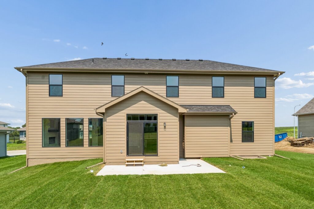 7-web-or-mls-9696 - 12705 Glenn St_007
