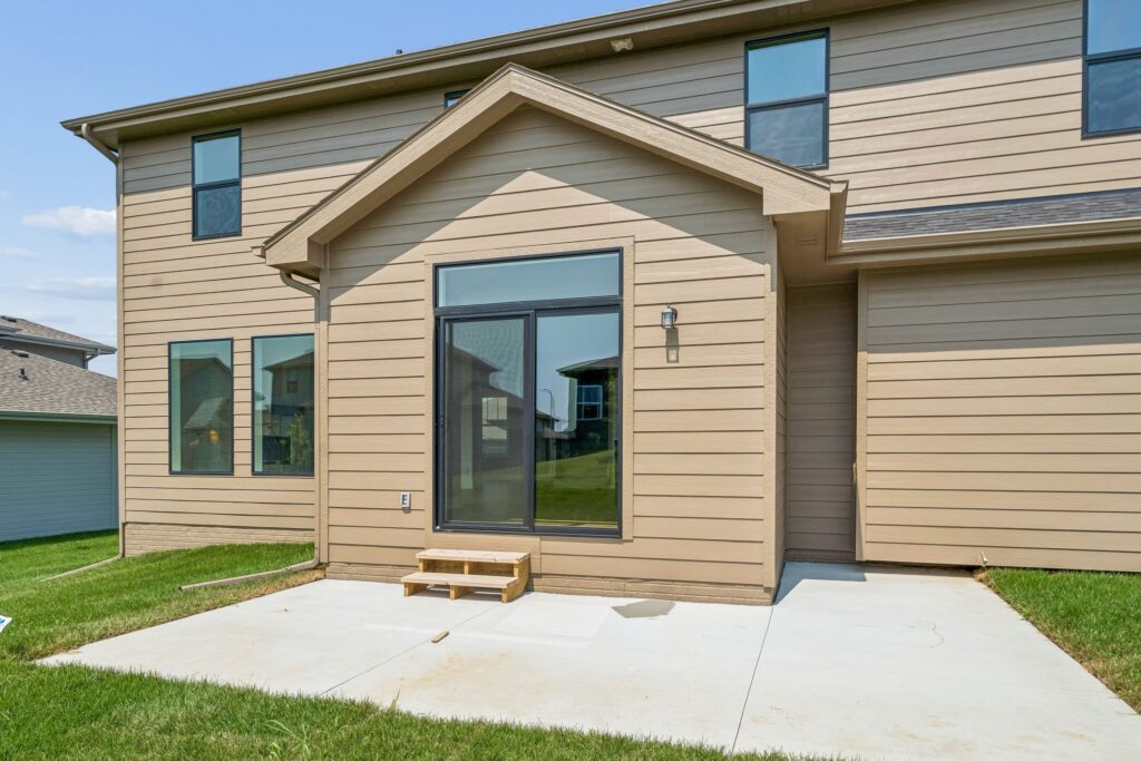 8-web-or-mls-9696 - 12705 Glenn St_008