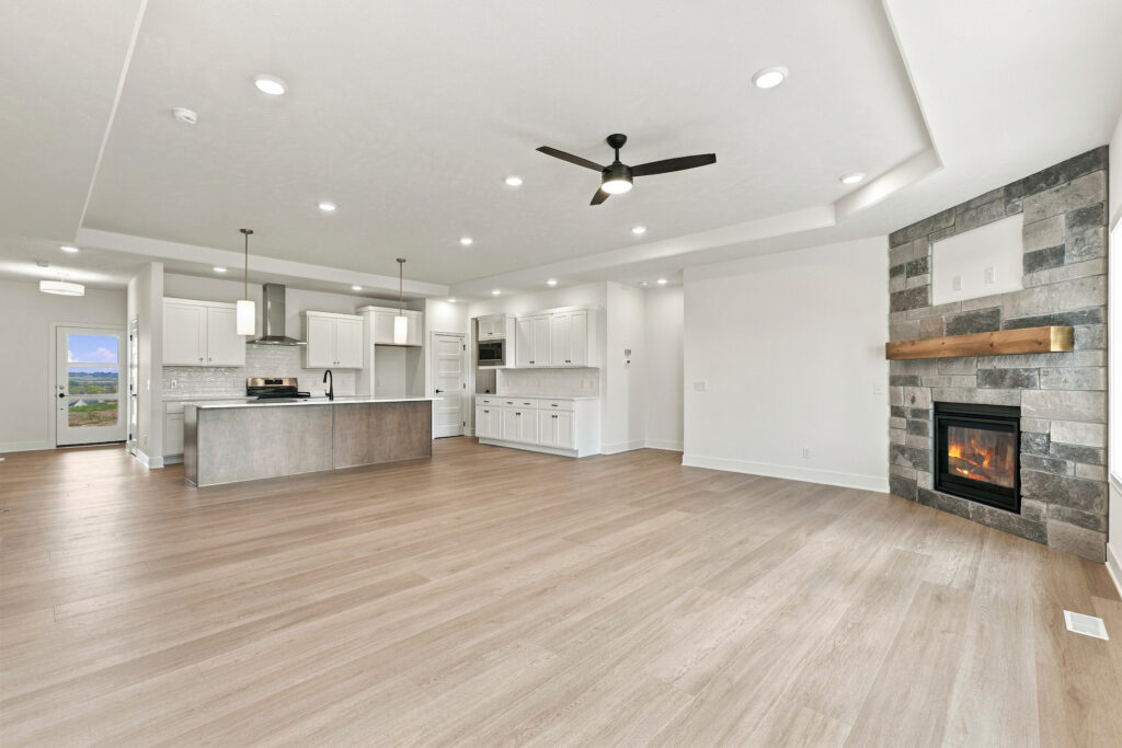 9-print-11010 N 161st St-09