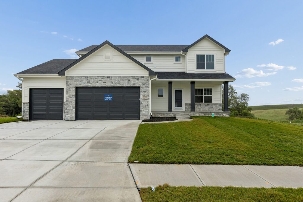 1-web-or-mls-9697 - 12351 S 86th St_002
