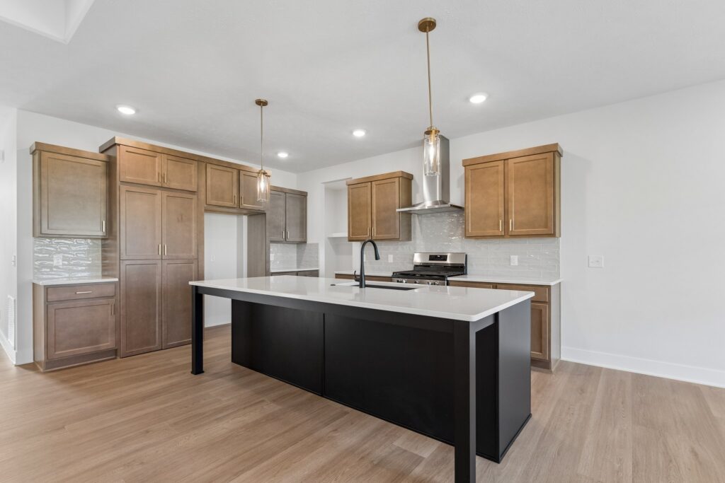 10-web-or-mls-9767 - 12416 S 89th St_010