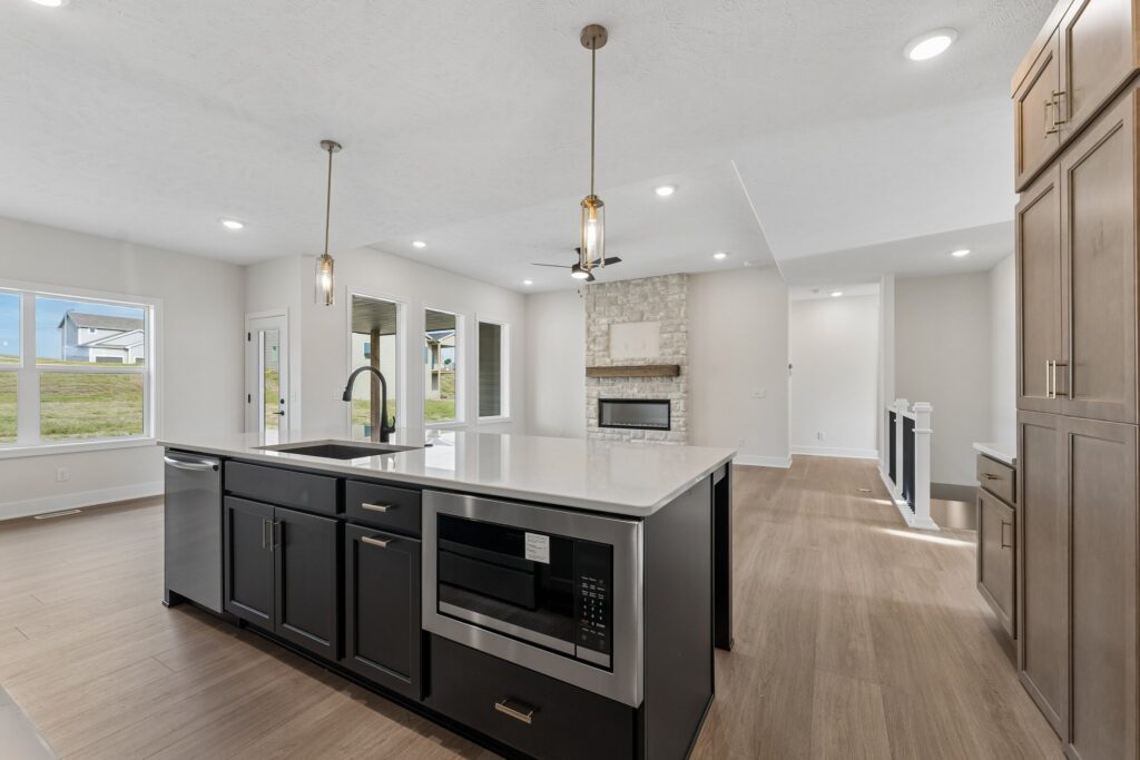 12-web-or-mls-9767 - 12416 S 89th St_012