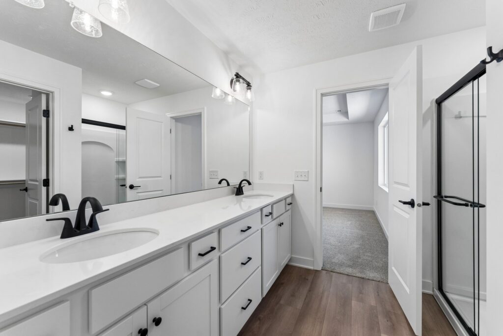 12-web-or-mls-9768 - 11114 Portage Dr_012