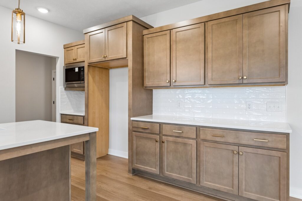 13-web-or-mls-21313 Y St_013