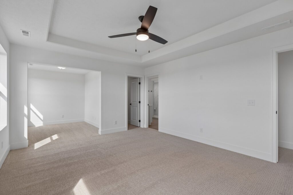 16-web-or-mls-21427 Y St_017