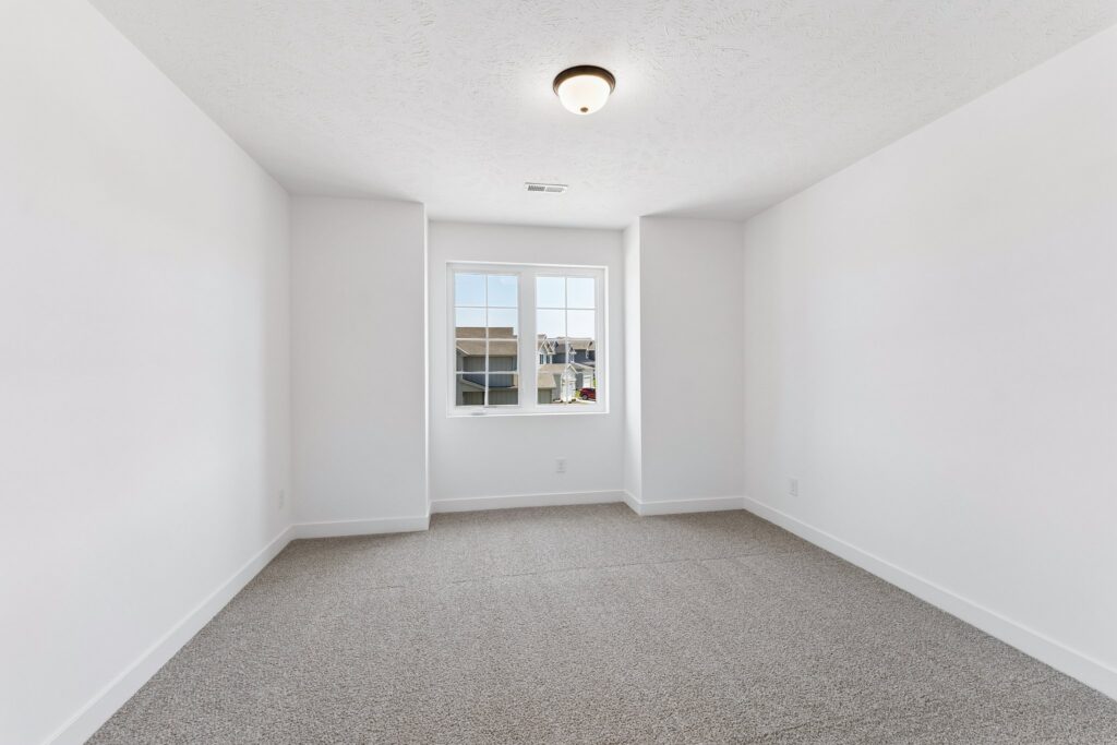 16-web-or-mls-9768 - 11114 Portage Dr_016