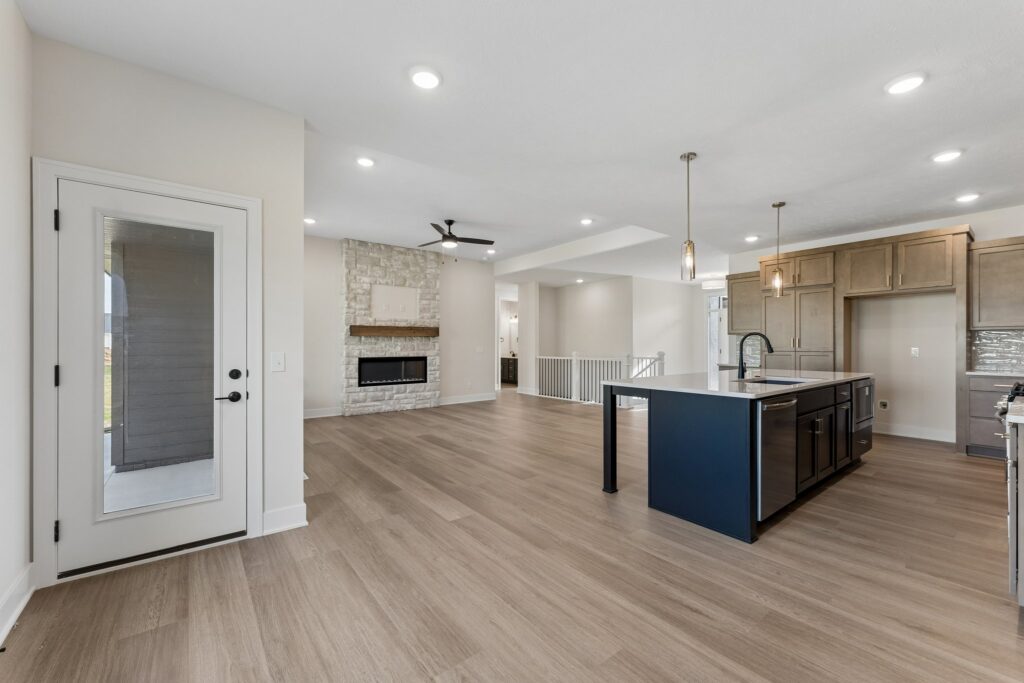17-web-or-mls-9767 - 12416 S 89th St_017
