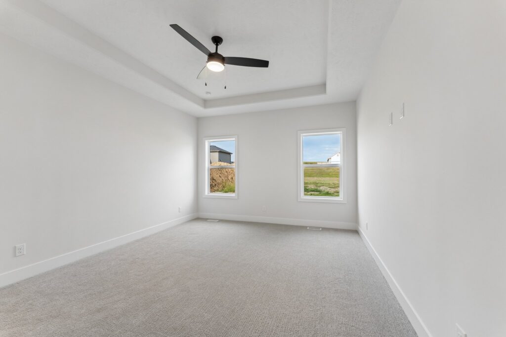 18-web-or-mls-9767 - 12416 S 89th St_018