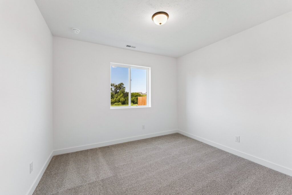 18-web-or-mls-9768 - 11114 Portage Dr_018