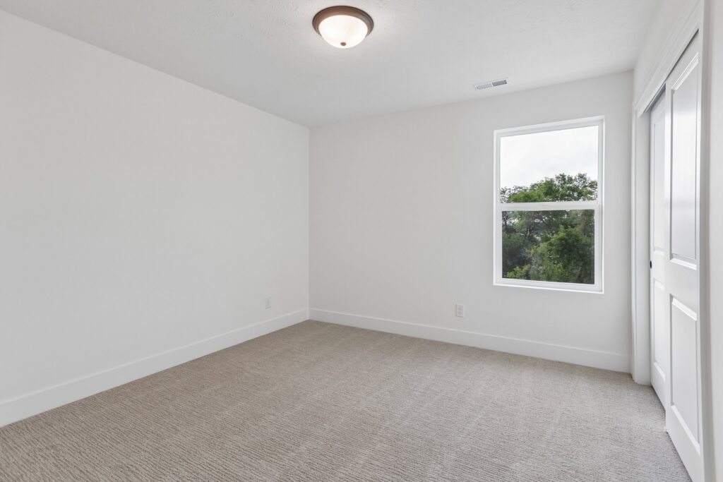 19-web-or-mls-9697 - 12351 S 86th St_020