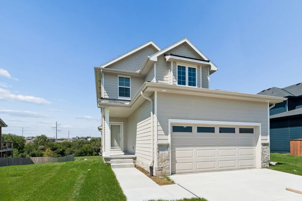 2-web-or-mls-9768 - 11114 Portage Dr_002