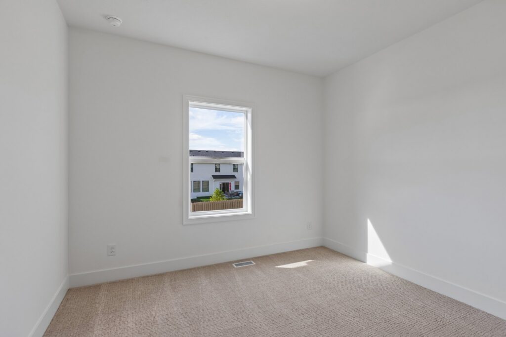 21-web-or-mls-21427 Y St_022
