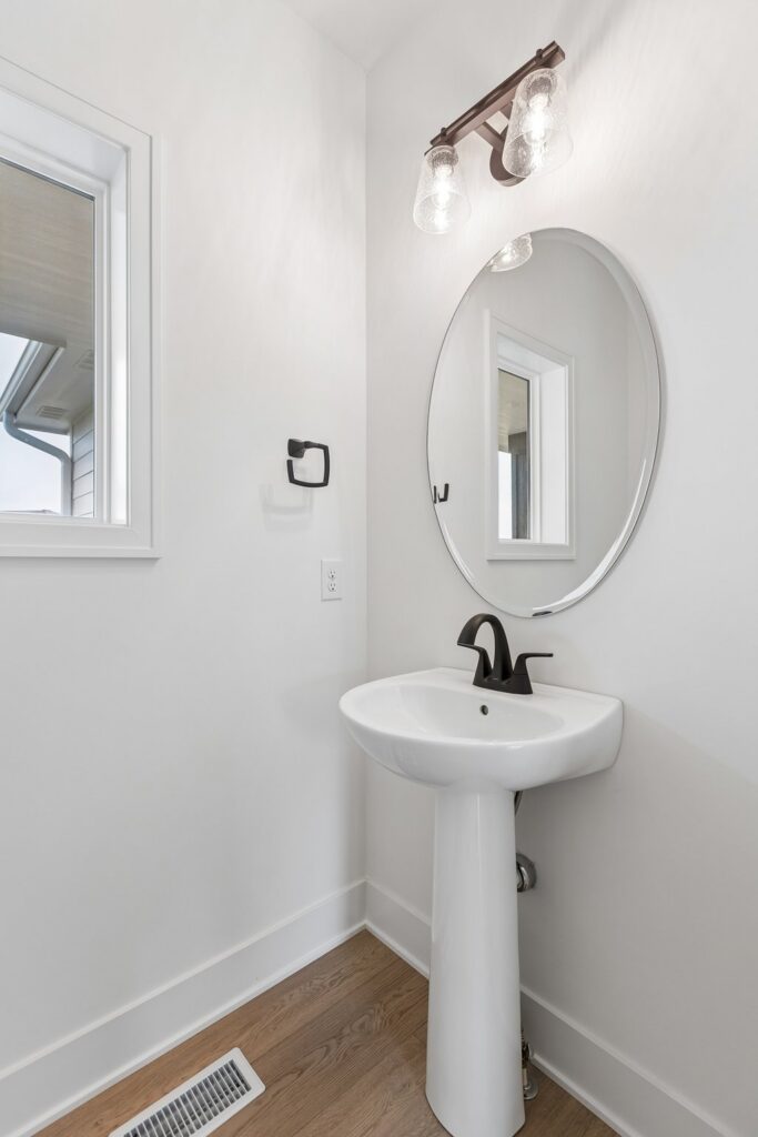 22-web-or-mls-9697 - 12351 S 86th St_023