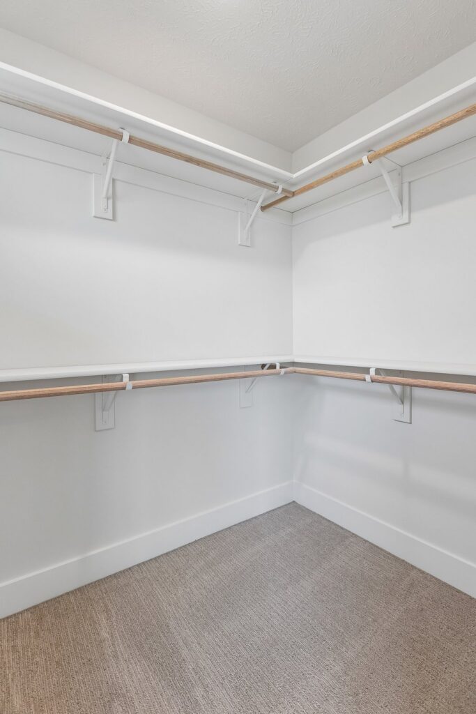 23-web-or-mls-9697 - 12351 S 86th St_024