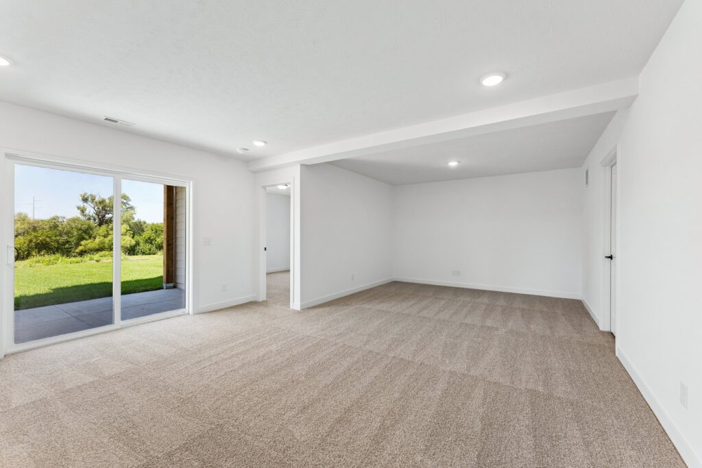 24-web-or-mls-9768 - 11114 Portage Dr_024