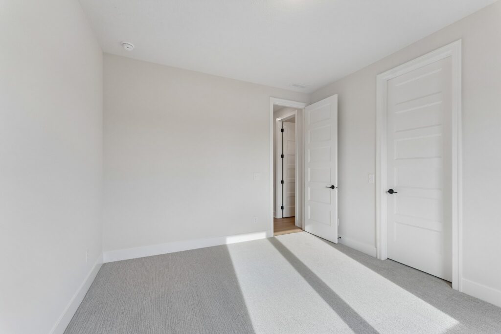 25-web-or-mls-9767 - 12416 S 89th St_025