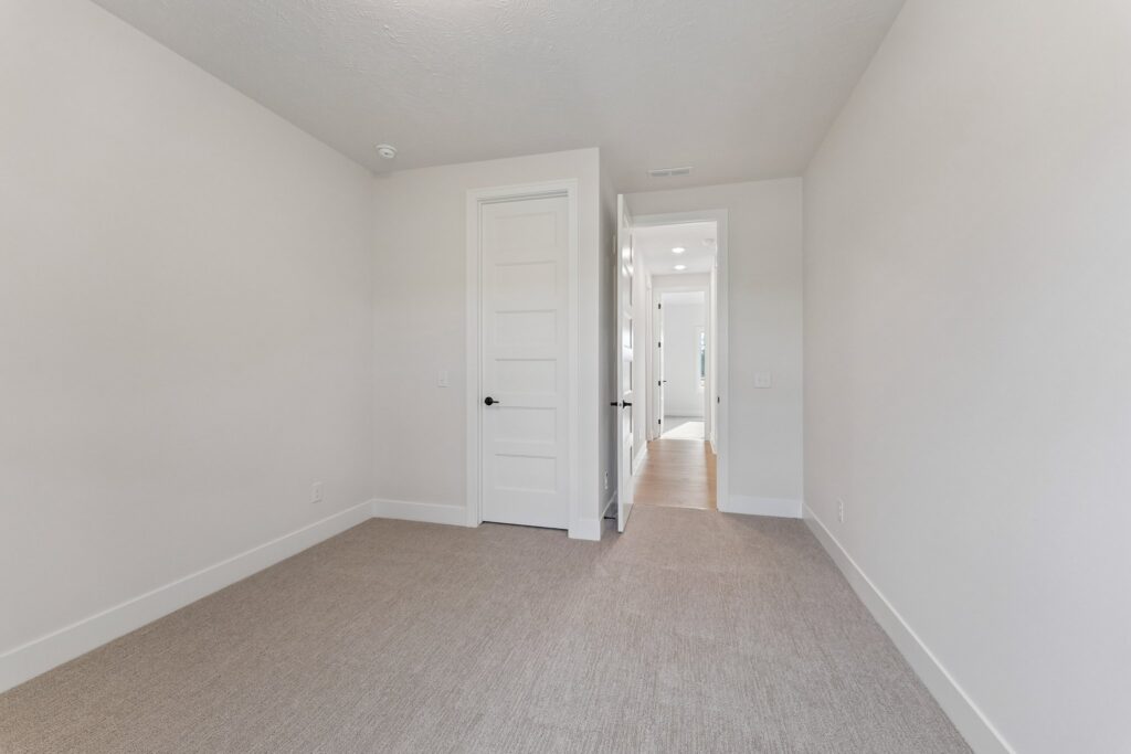 29-web-or-mls-9767 - 12416 S 89th St_029