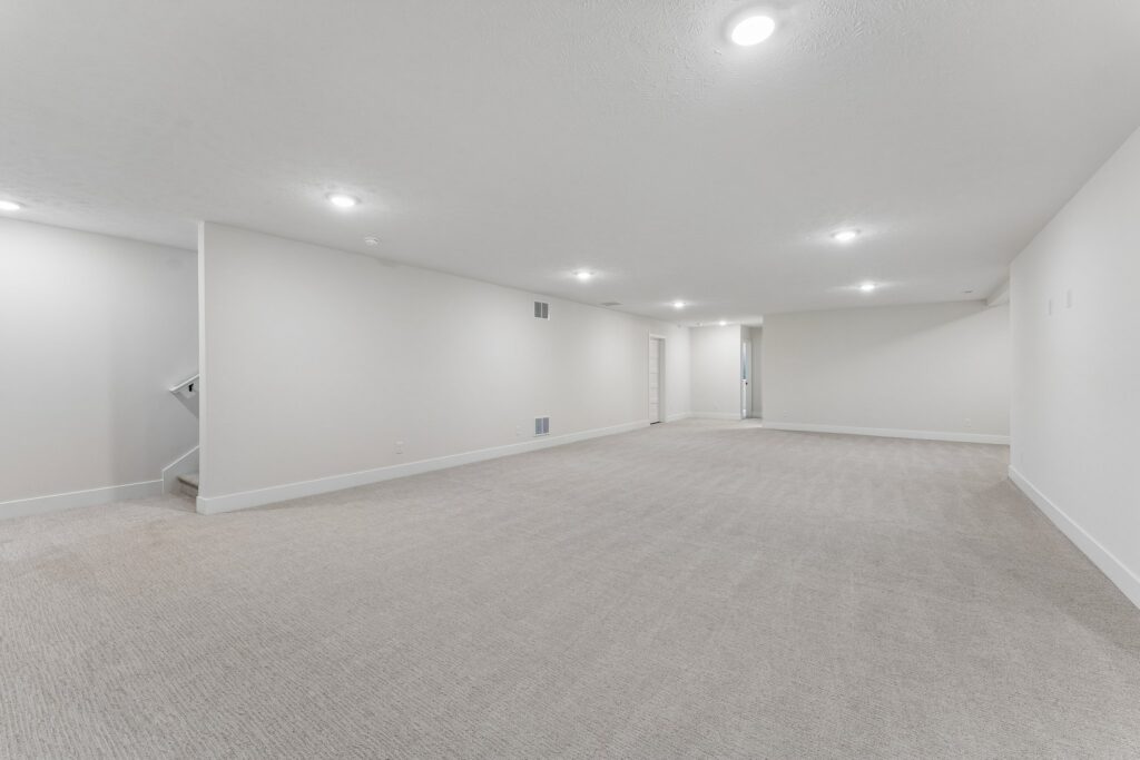 30-web-or-mls-9767 - 12416 S 89th St_030