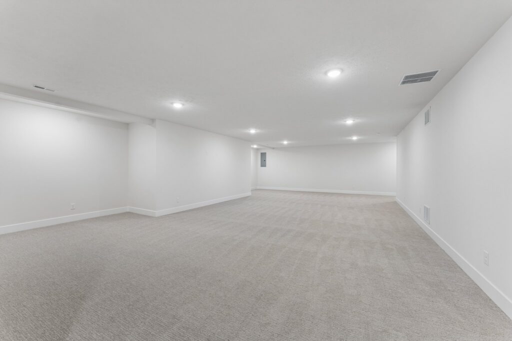 31-web-or-mls-9767 - 12416 S 89th St_031