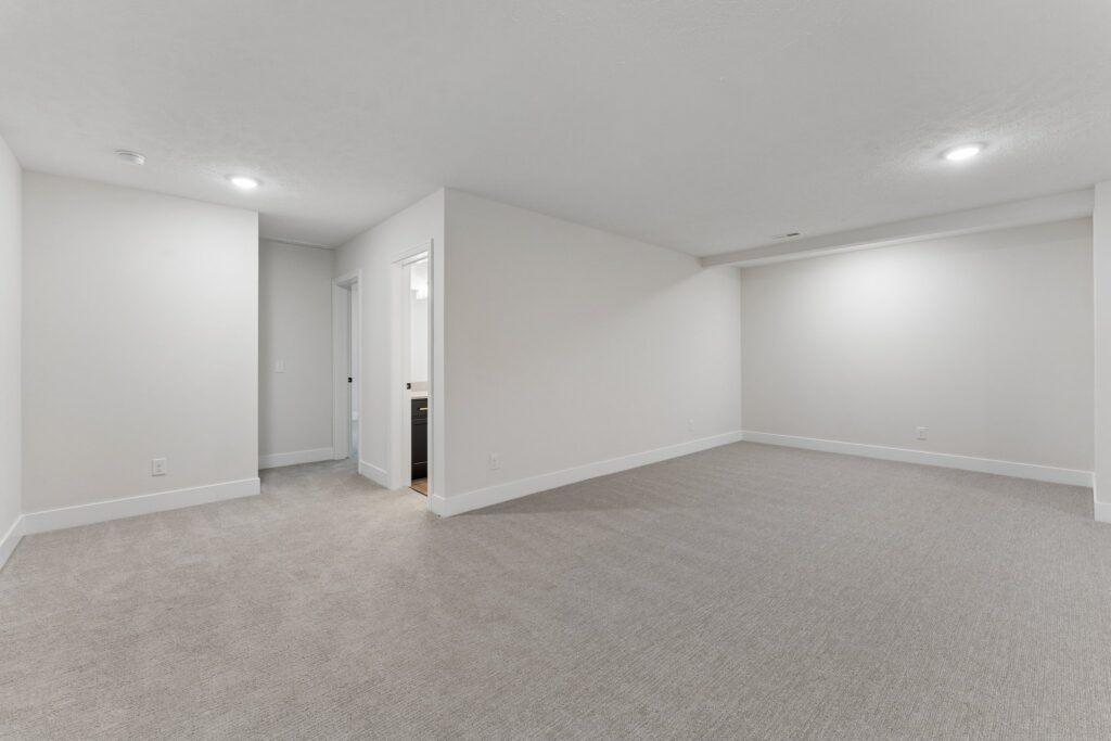 32-web-or-mls-9767 - 12416 S 89th St_032