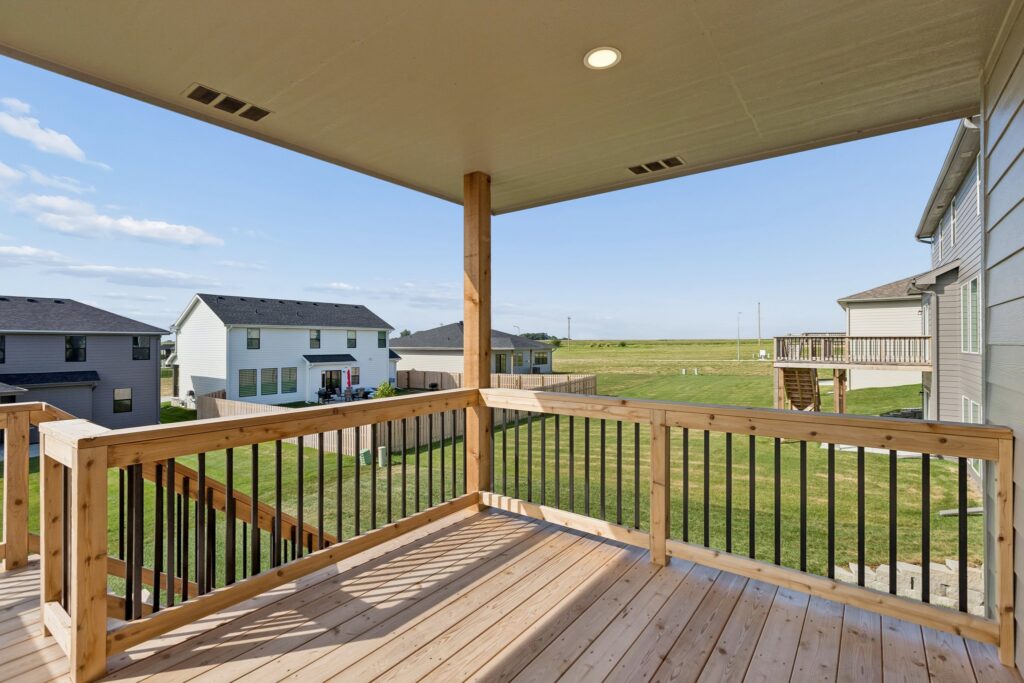 34-web-or-mls-21427 Y St_035