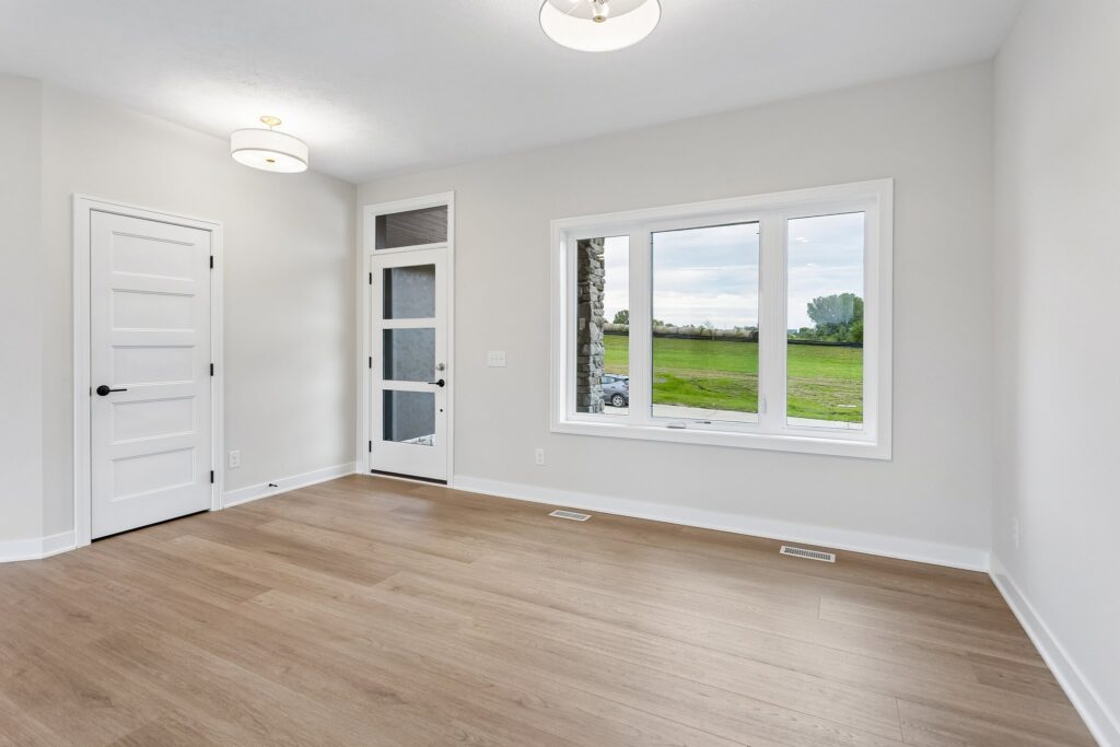 4-web-or-mls-21313 Y St_004