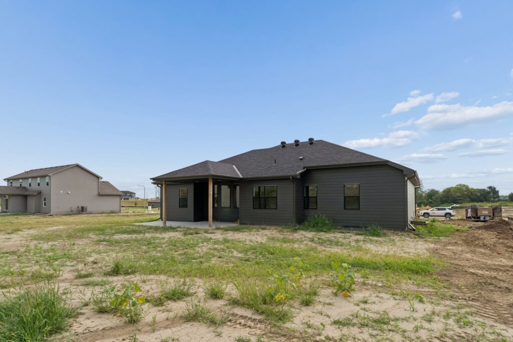 41-web-or-mls-9767 - 12416 S 89th St_041
