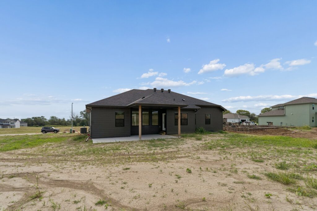 43-web-or-mls-9767 - 12416 S 89th St_043