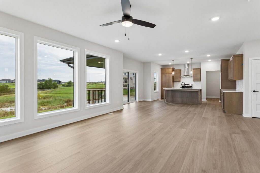 5-web-or-mls-21313 Y St_005