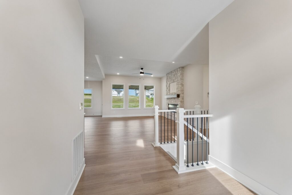 5-web-or-mls-9767 - 12416 S 89th St_005