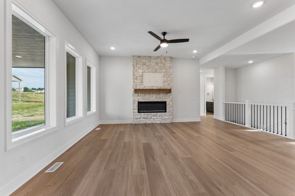 7-web-or-mls-9767 - 12416 S 89th St_007